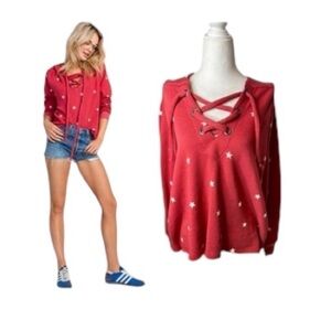WILDFOX Star Print Hutton Football Fleece Cropped Hoodie 4th of July  NWT MED